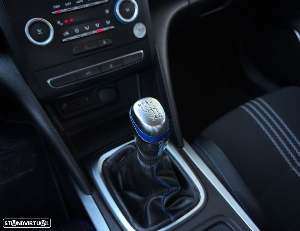Renault Mégane Sport Tourer 1.5 dCi GT Line SS - 17