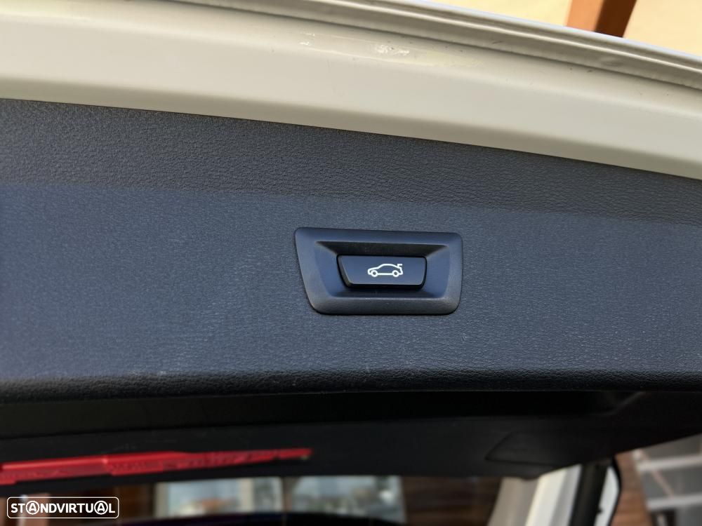 BMW X1 16 d sDrive Auto Line Sport - 15