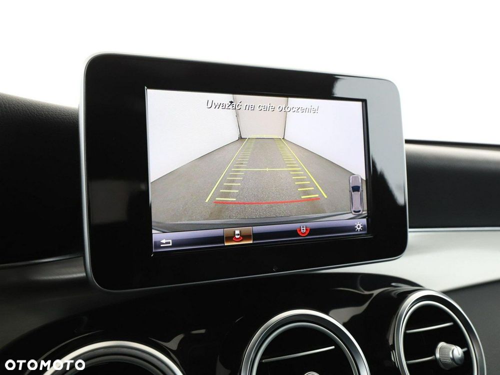 Mercedes-Benz GLC 350 e 4Matic 7G-TRONIC AMG Line - 25