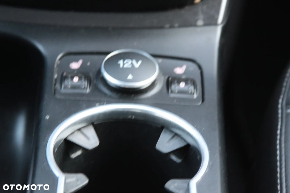 Ford Kuga 2.0 TDCi 2x4 Titanium - 17