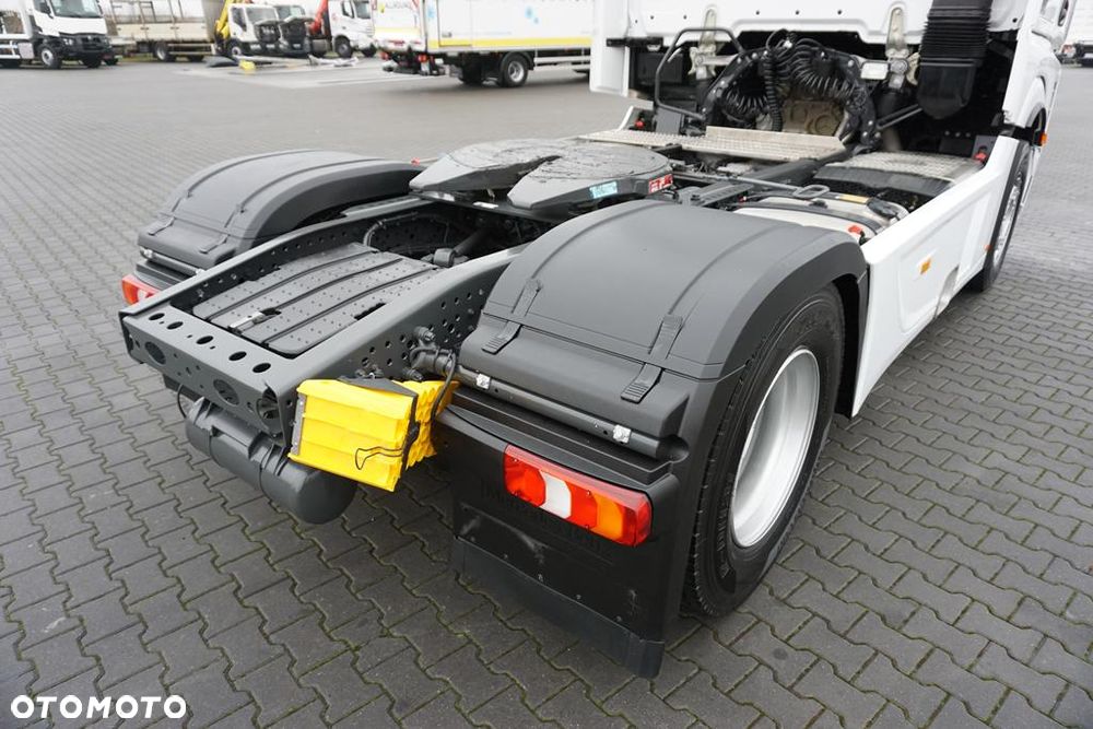 Mercedes-Benz / ACTROS L / 1851 / E 6 / MP 5 / RETARDER / GIGA SPACE - 32