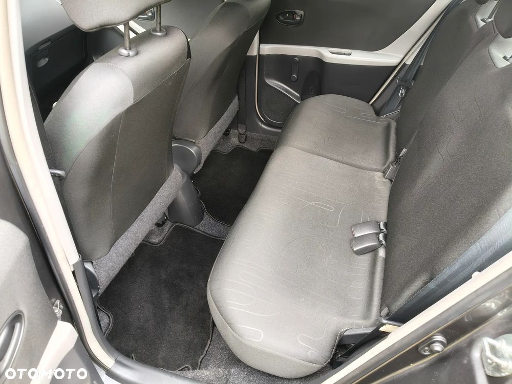 Toyota Yaris 1.33 VVT-i Life - 9