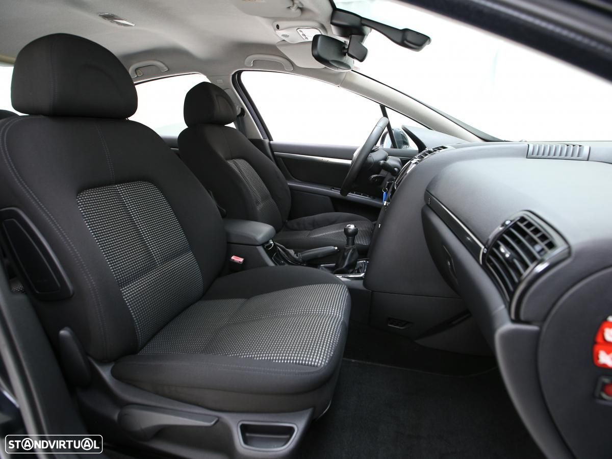 Peugeot 407 - 10