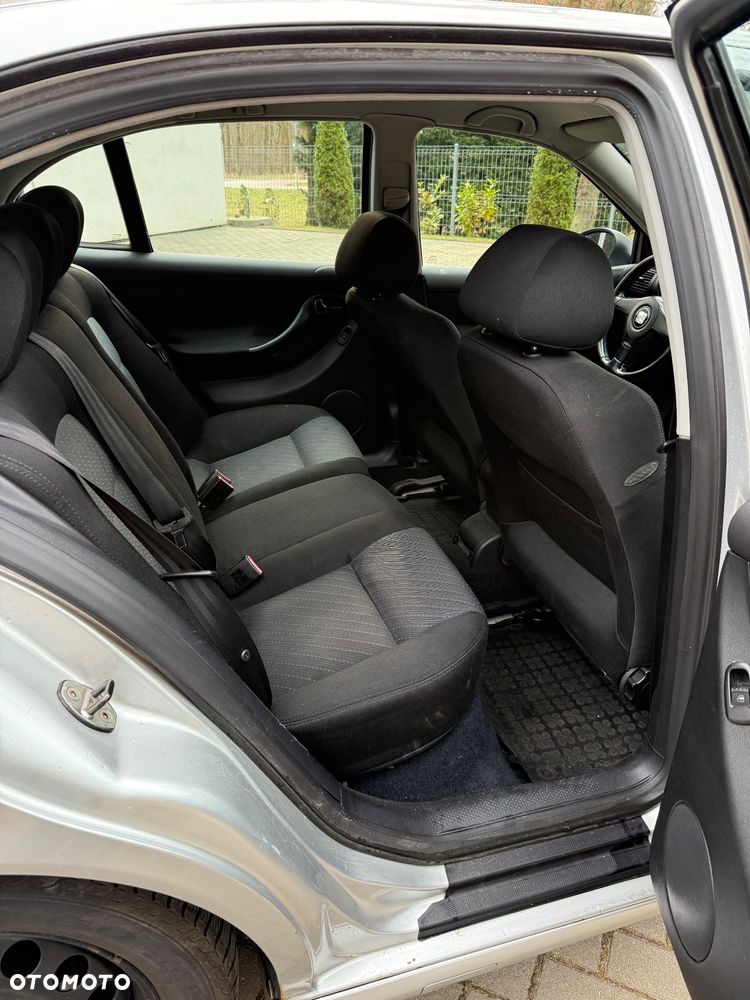 Seat Leon 1.9 TDI 150 Sport - 9