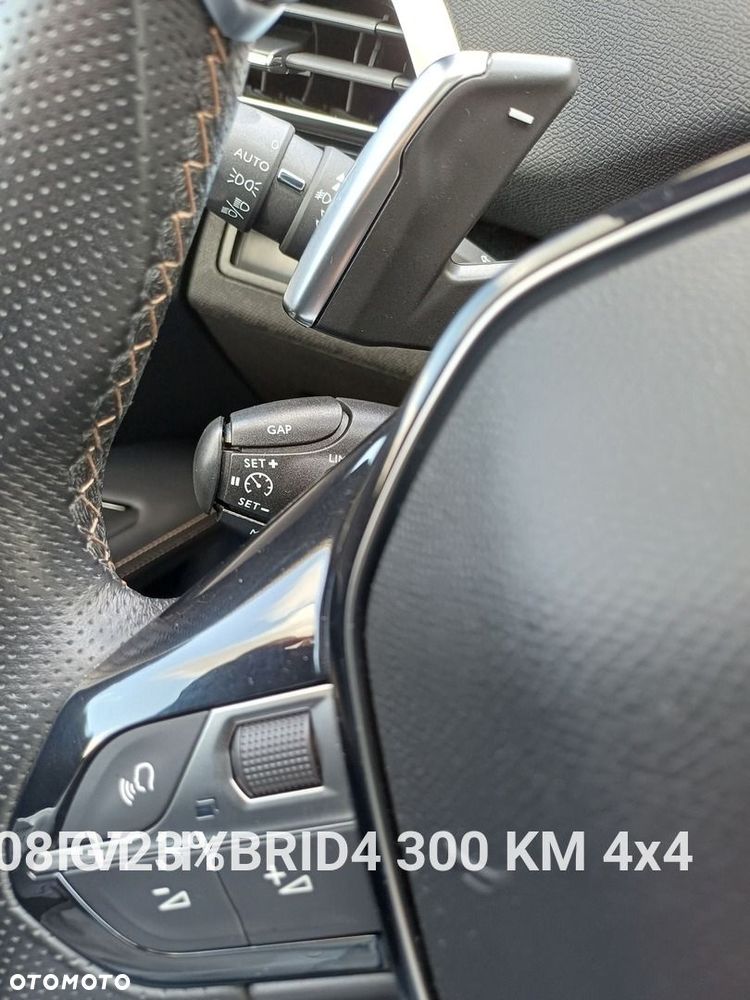 Peugeot 3008 1.6 PureTech Hybrid4 PHEV GT S&S EAT8 - 31
