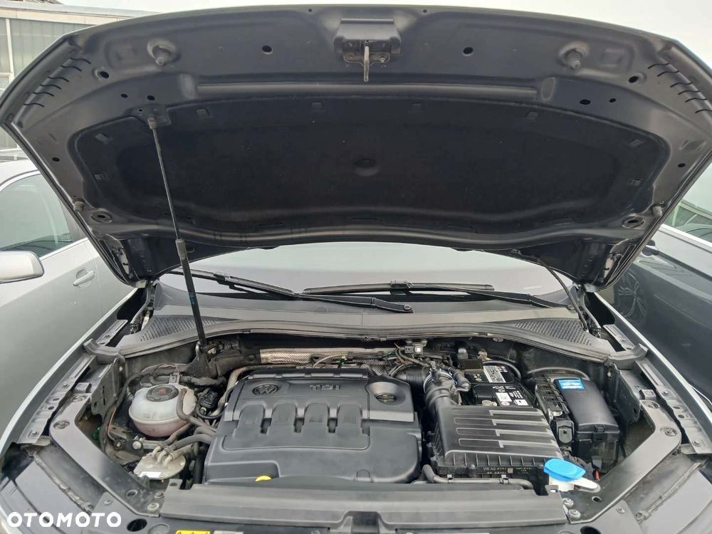 Volkswagen Tiguan - 13