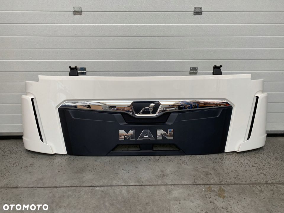 MASKA ATRAPA GRILL MAN TGL NOWY MODEL 2021r