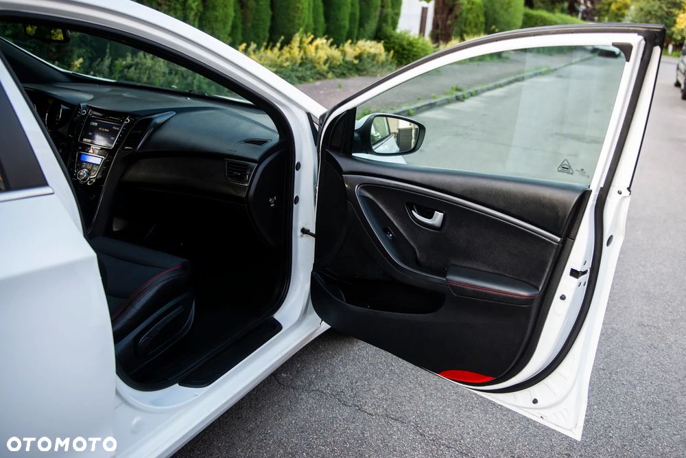 Hyundai i30 1.6 T GDI Turbo - 37