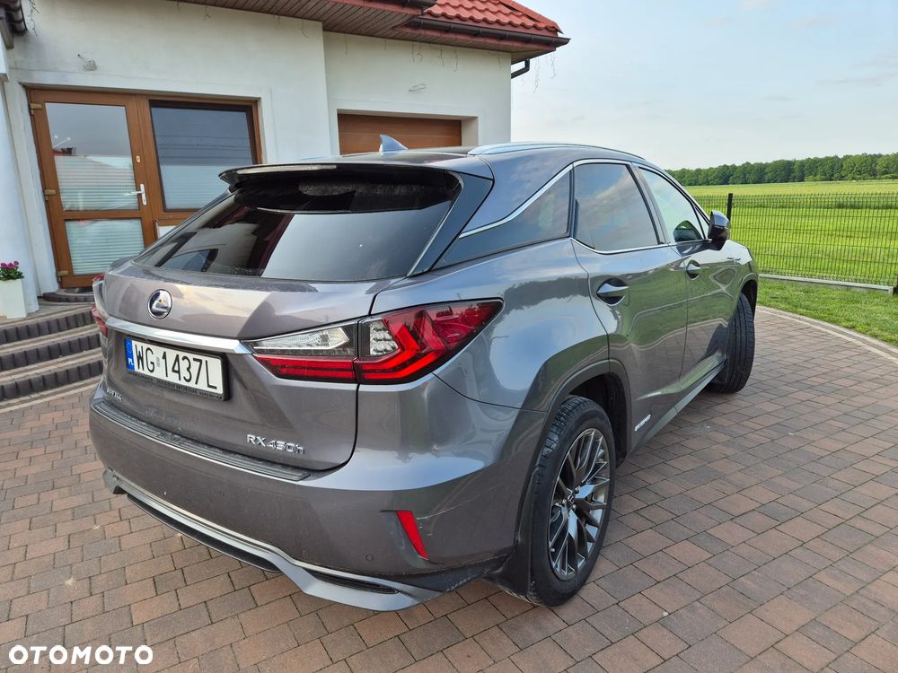 Lexus RX - 4