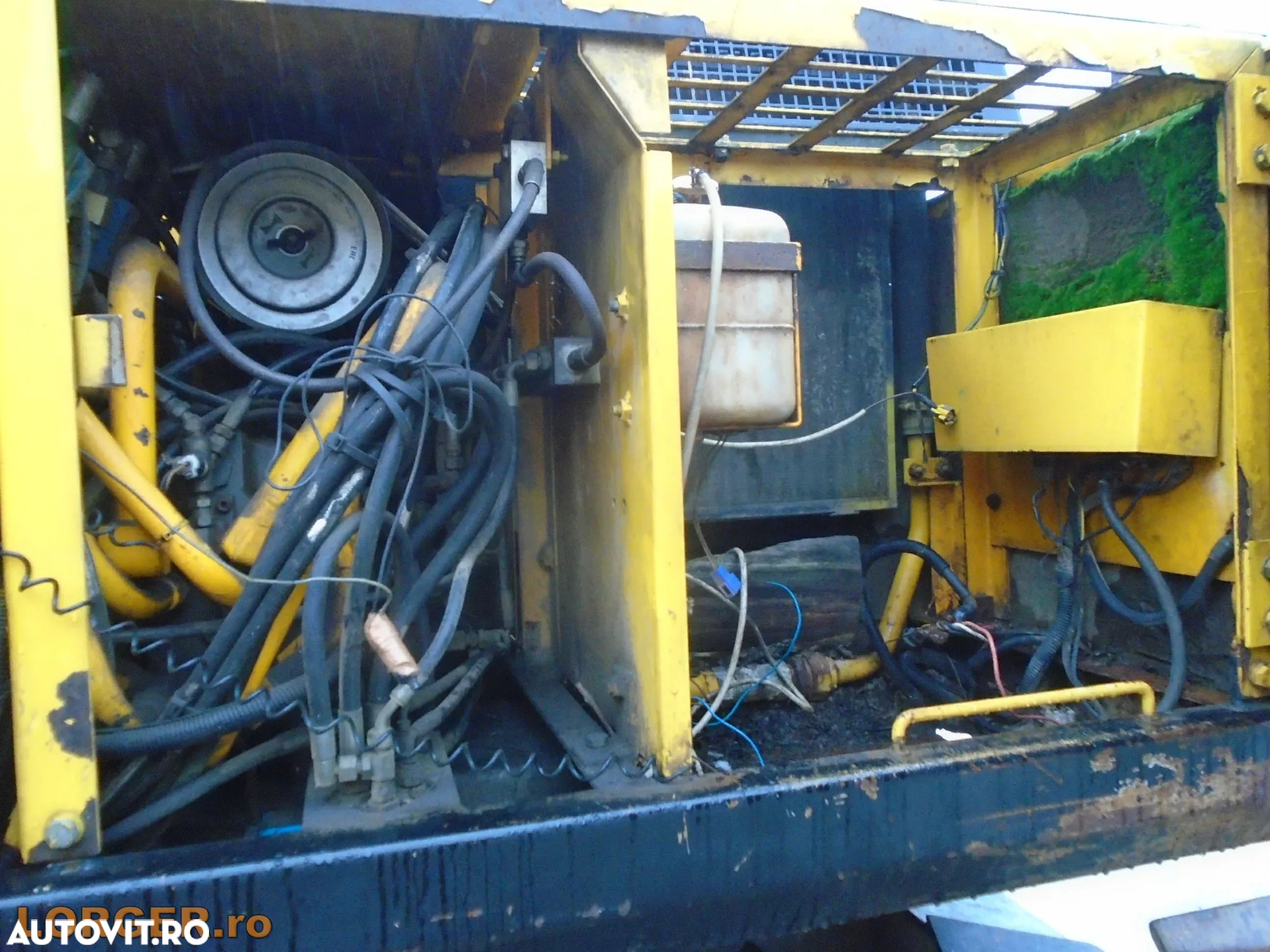 JCB JS130W - 7