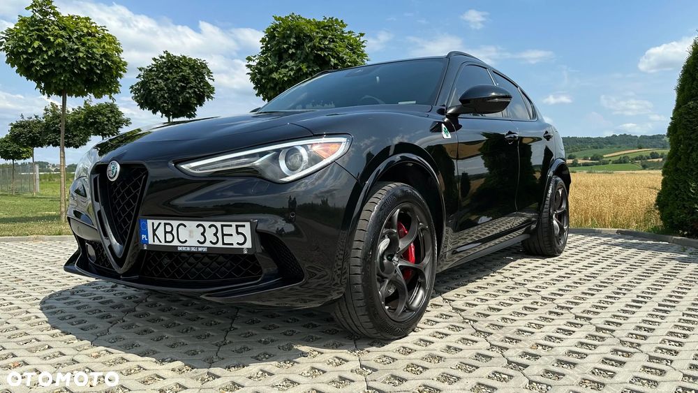 Alfa Romeo Stelvio V6 2.9 Bi-Turbo AT8-Q4 Quadrifoglio - 11