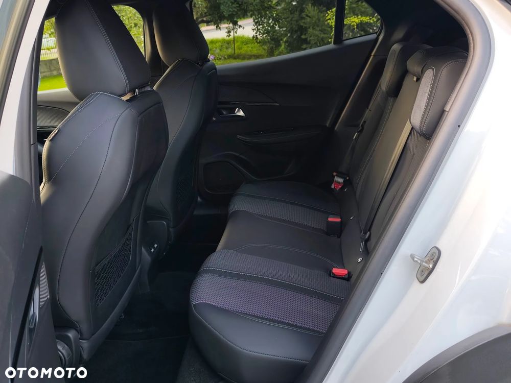 Peugeot 2008 136 GT - 23