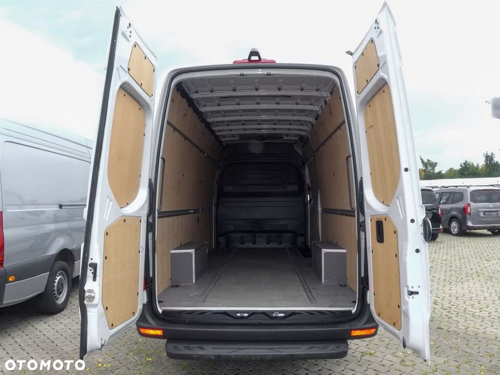 Mercedes-Benz Sprinter - 7