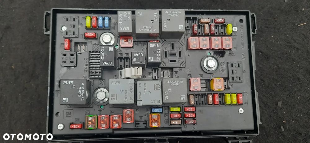 Licznik, panel sterowania, wentylator, przełącznik, zmieniarka CD, Obudowa filtra powietrza - OPEL ASTRA J - 22