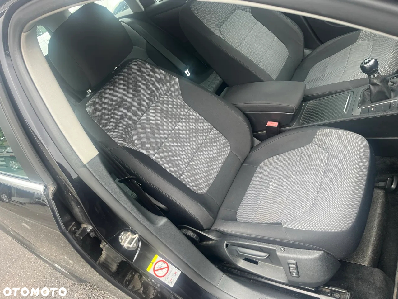 Volkswagen Passat 2.0 TSI Comfortline - 23