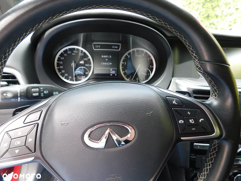 Infiniti QX30 - 10
