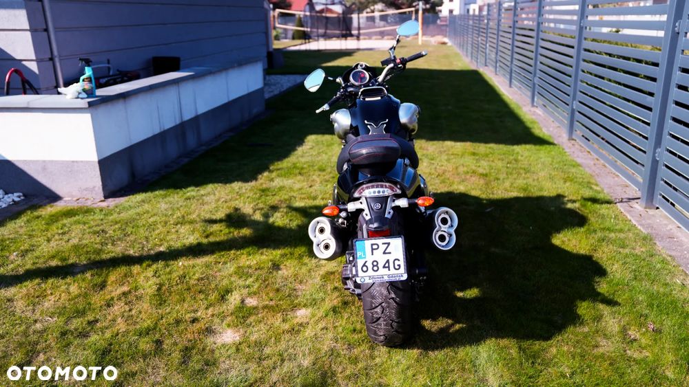 Yamaha V-MAX - 24