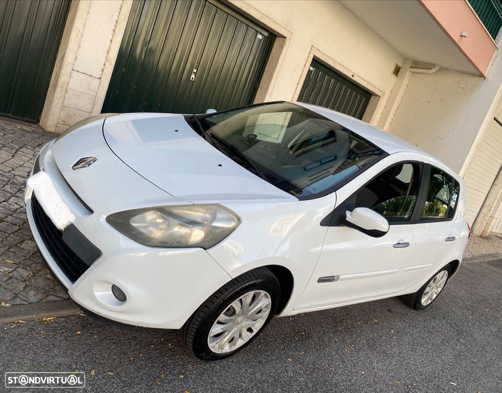 Renault Clio 1.2 16V Confort 130g - 2