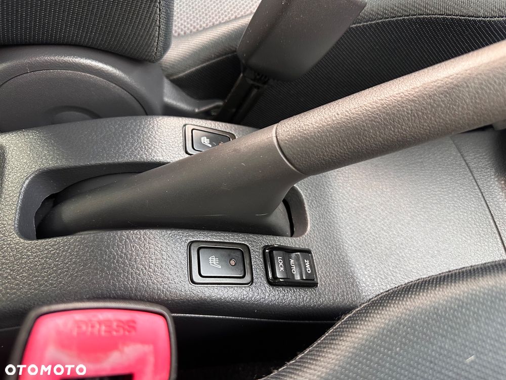 Suzuki SX4 1.9 DDiS DPF 4x4 Comfort - 23