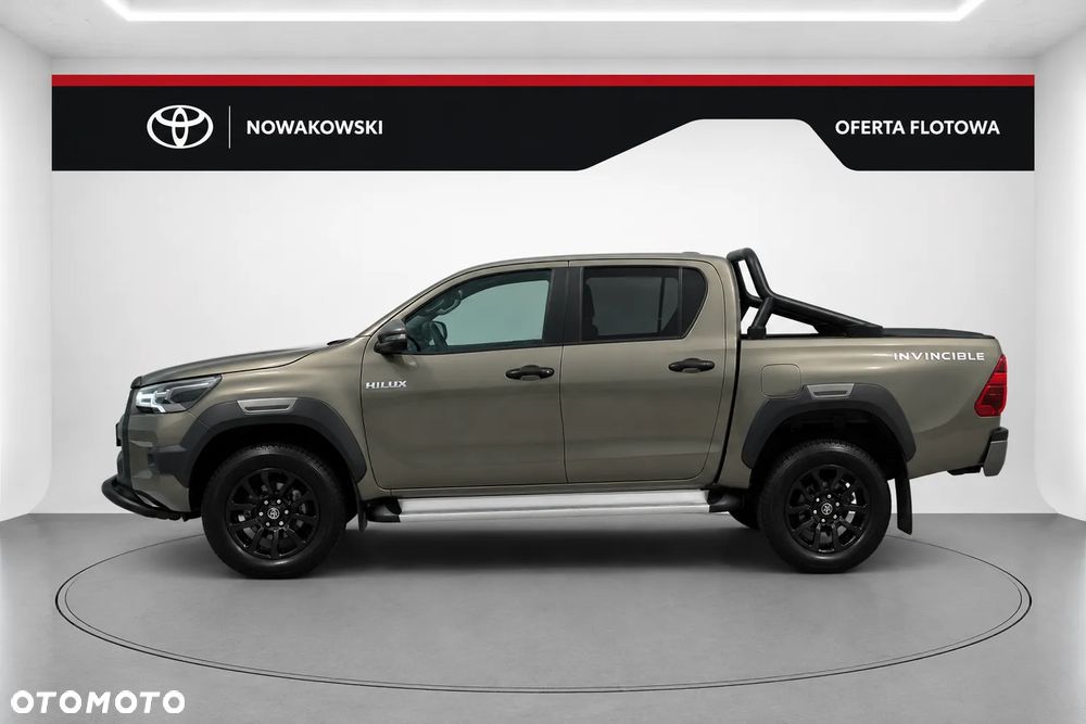 Toyota Hilux 2.8 D-4D Double Cab Invincible 4x4 - 4