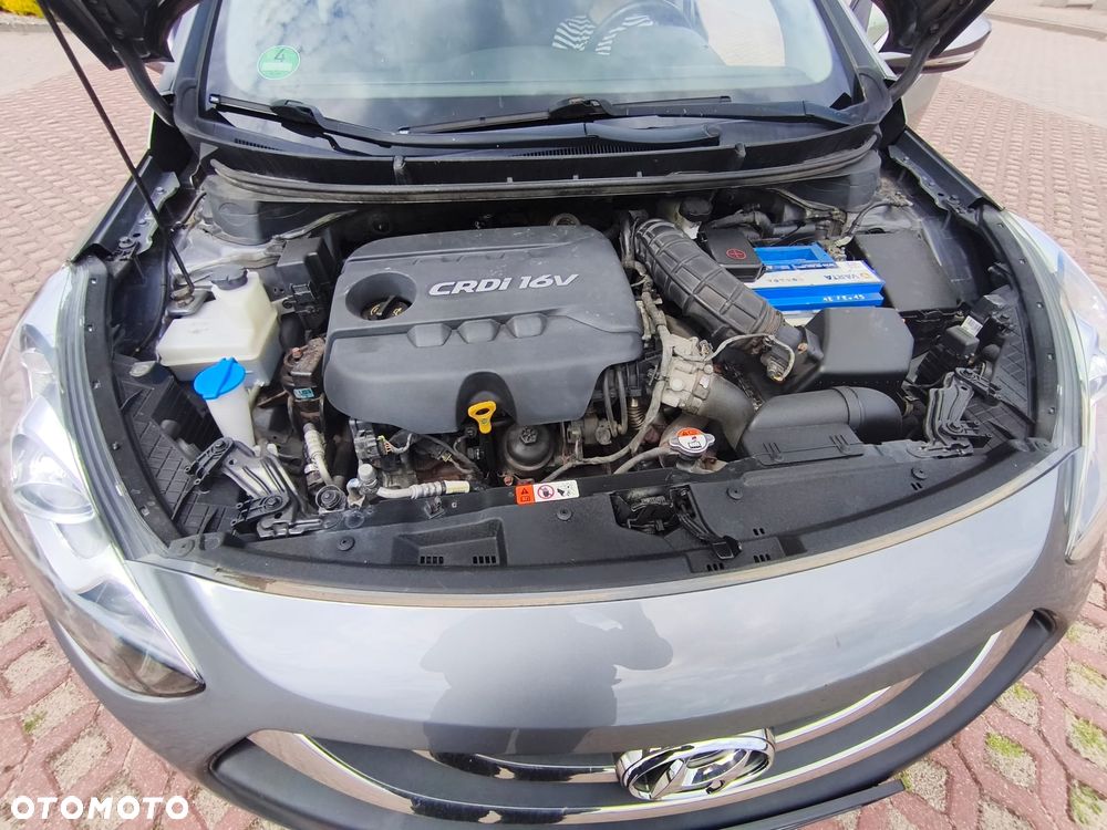 Hyundai i30 1.6 CRDI Trend - 14