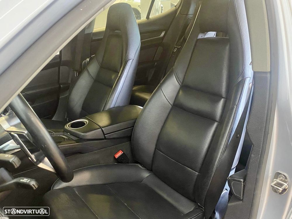Porsche Panamera S Hybrid J19 - 9
