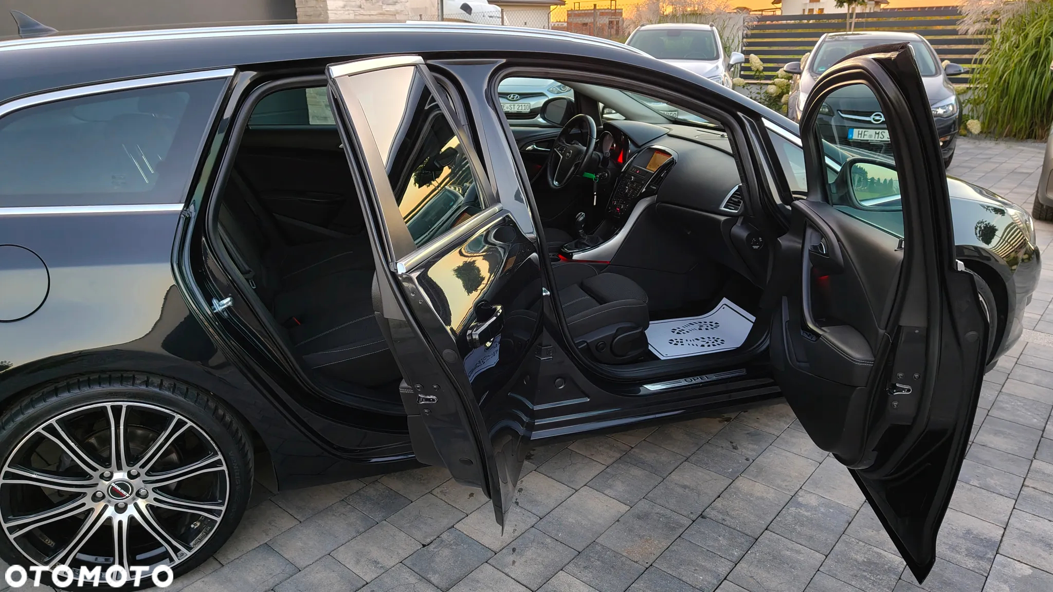 Opel Astra 1.4 Turbo Exklusiv - 25