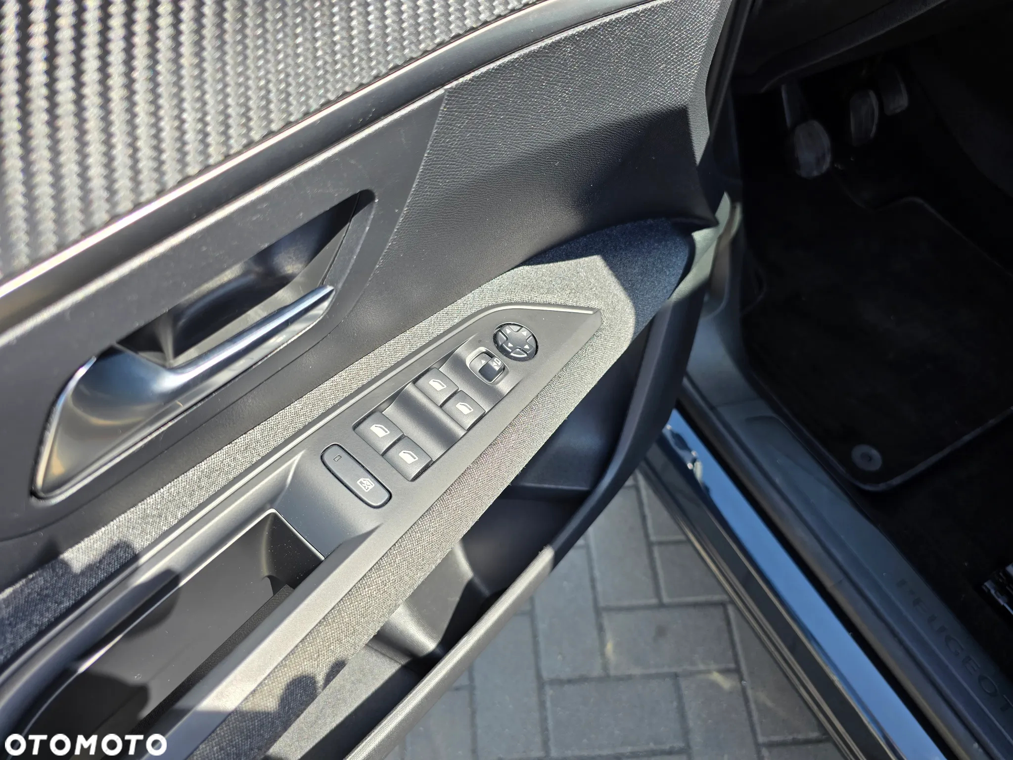 Peugeot 3008 - 24