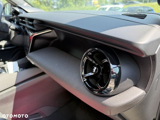 Alfa Romeo Junior 1.2 mHEV Ti Q4 eDCT - 12