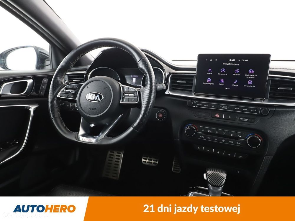 Kia ProCeed - 13