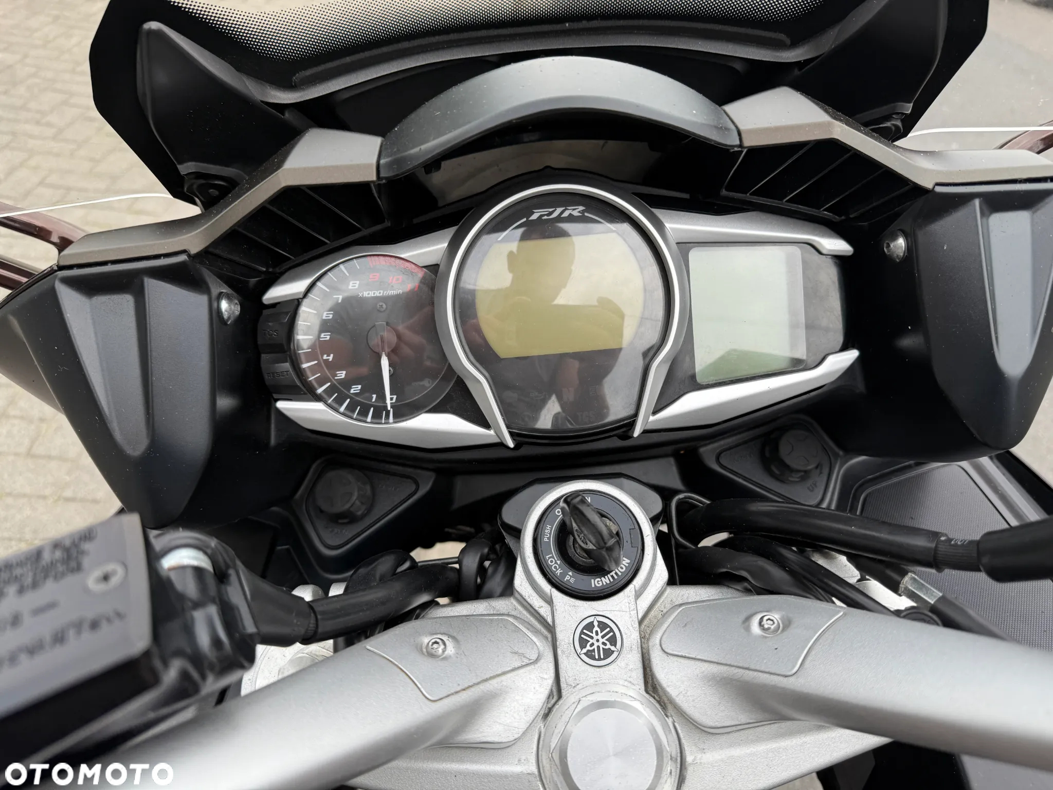 Yamaha FJR - 13