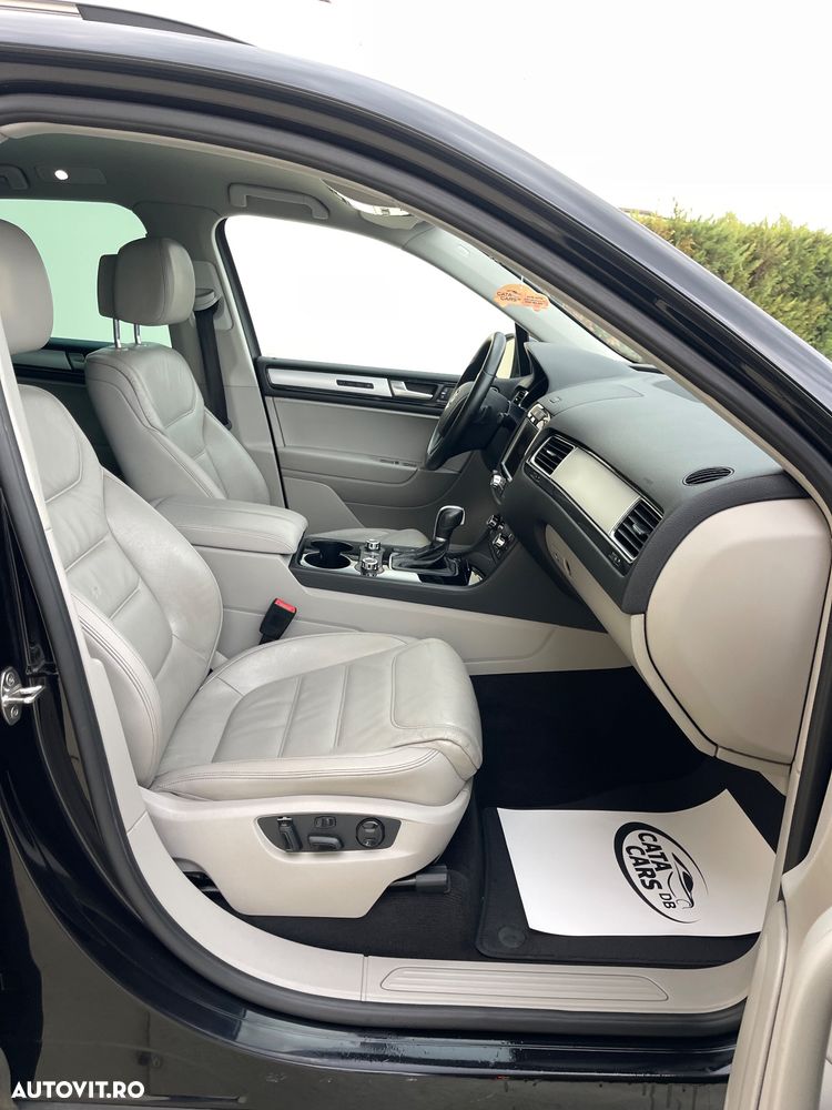 Volkswagen Touareg 3.0 V6 TDI BMT - 22