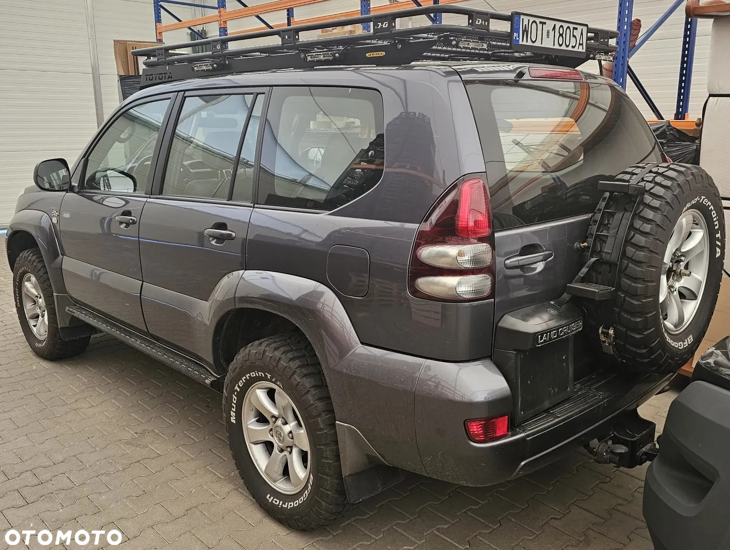Toyota Land Cruiser - 2