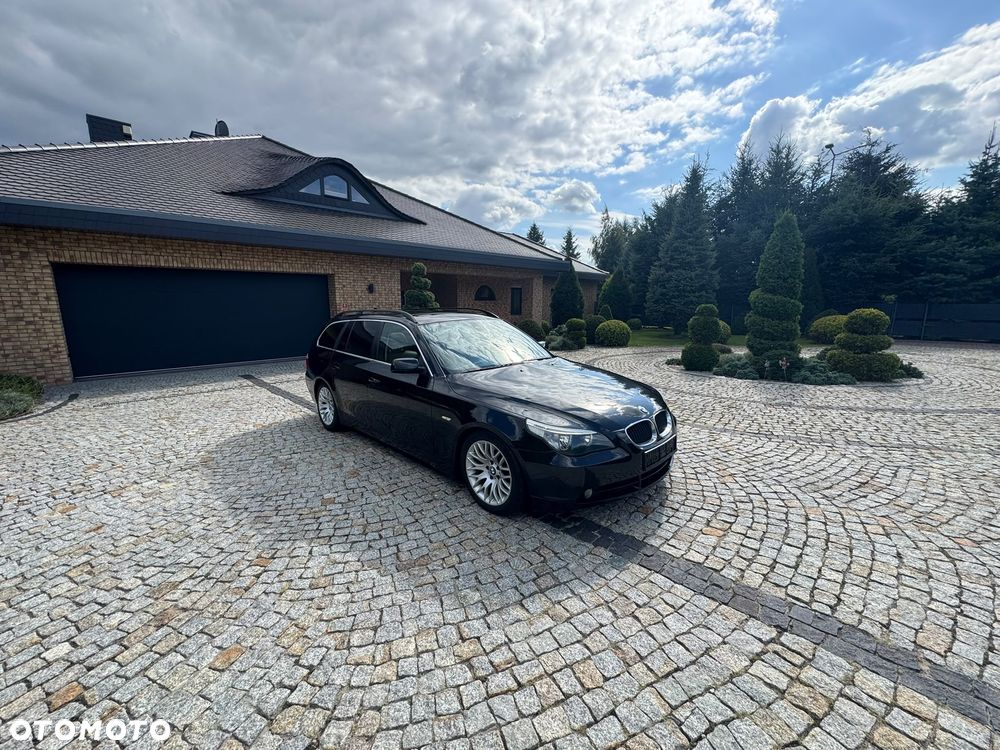 BMW Seria 5 525d - 13