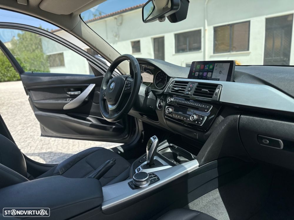 BMW 330 e iPerformance - 10