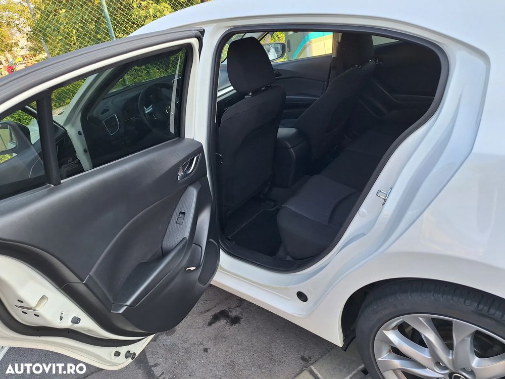 Mazda 3 - 7