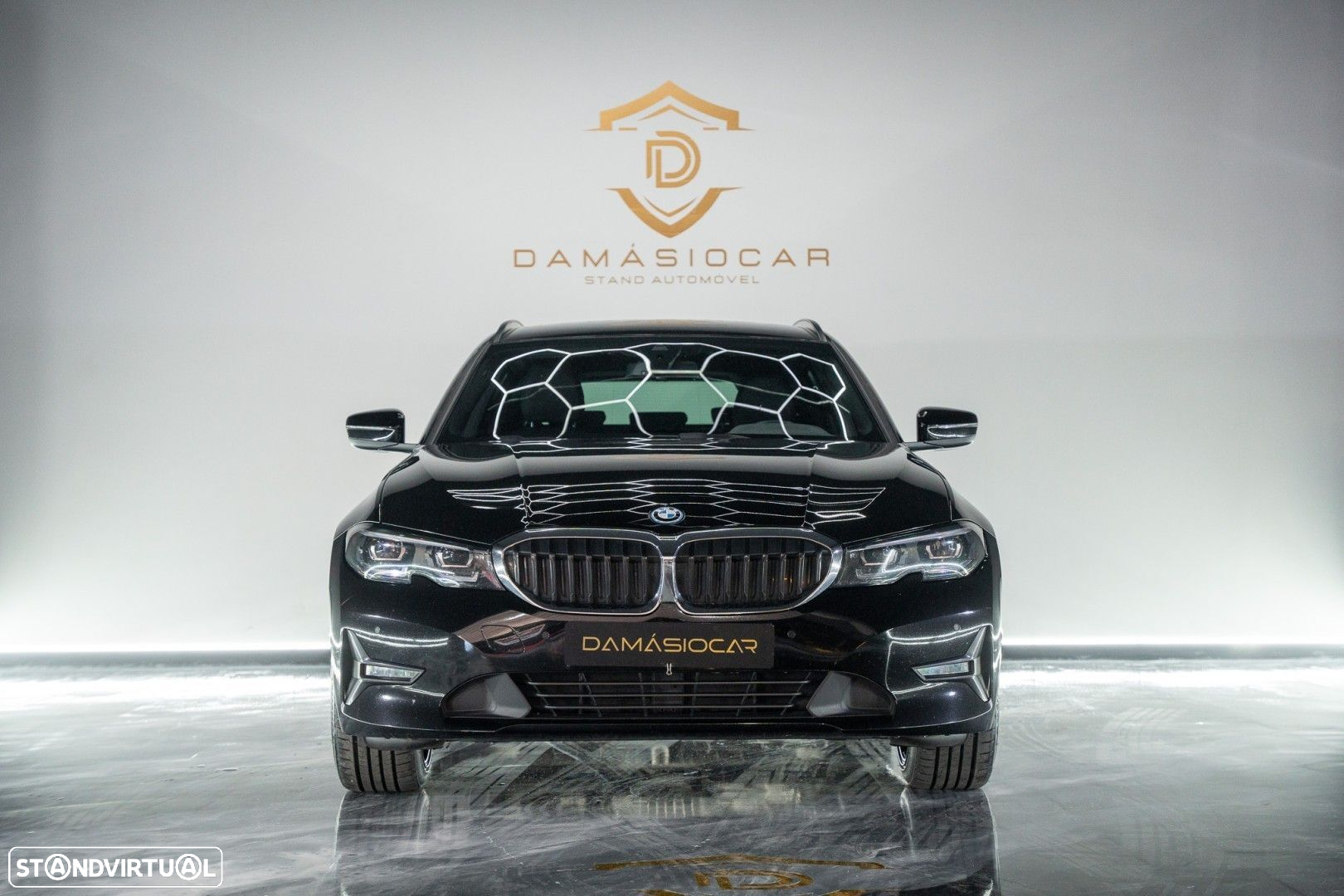 BMW 320 e Touring Auto - 3