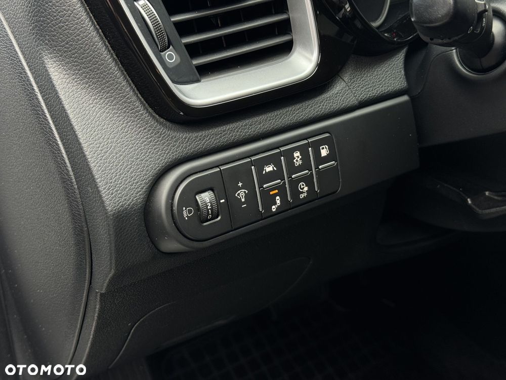 Kia Ceed 1.6 GDI PHEV L DCT - 23