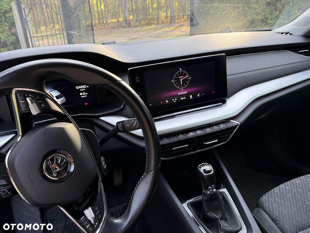 Skoda Octavia 1.5 TSI ACT Style - 9
