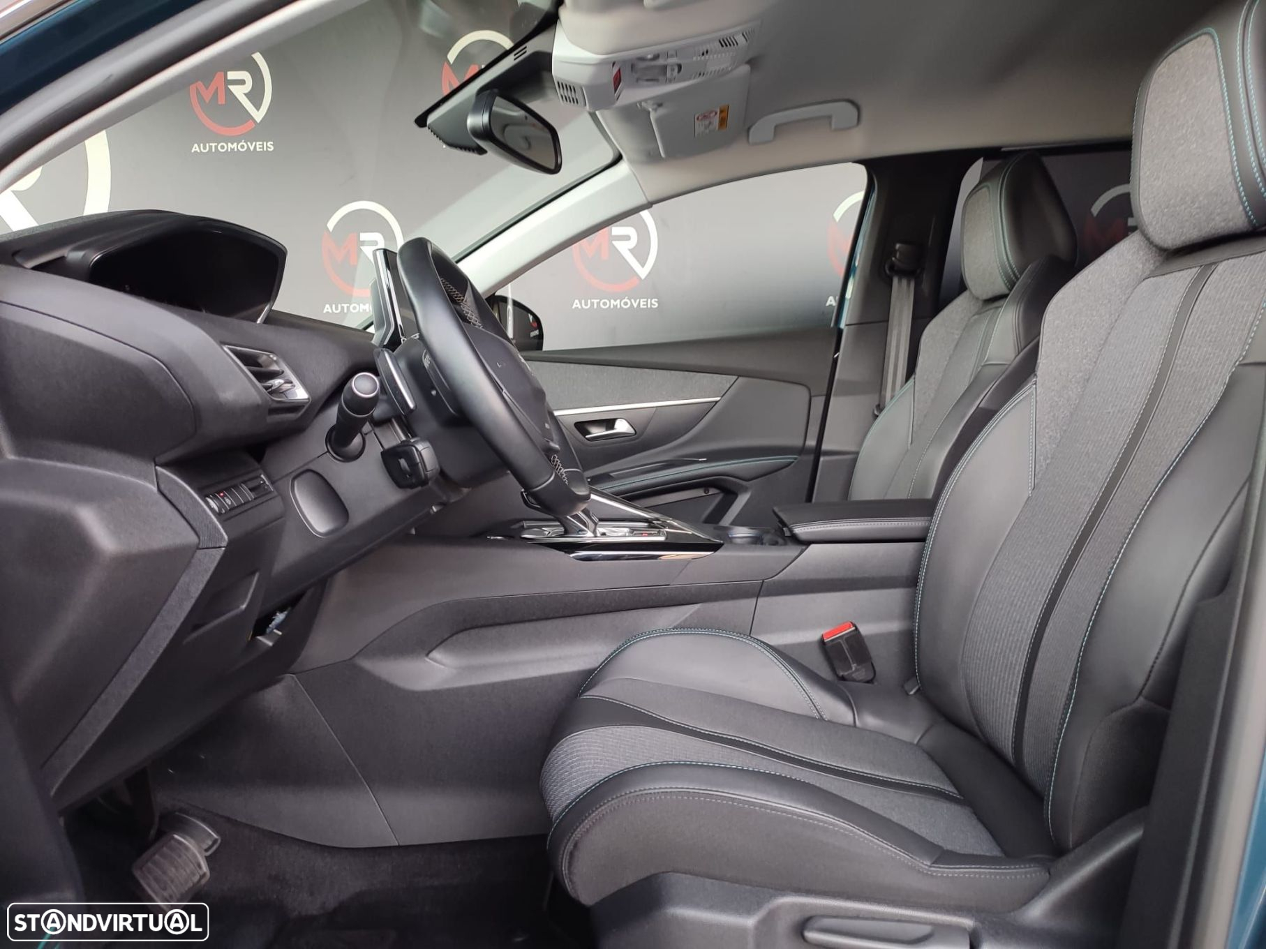 Peugeot 5008 1.5 BlueHDi Allure Pack EAT8 - 27