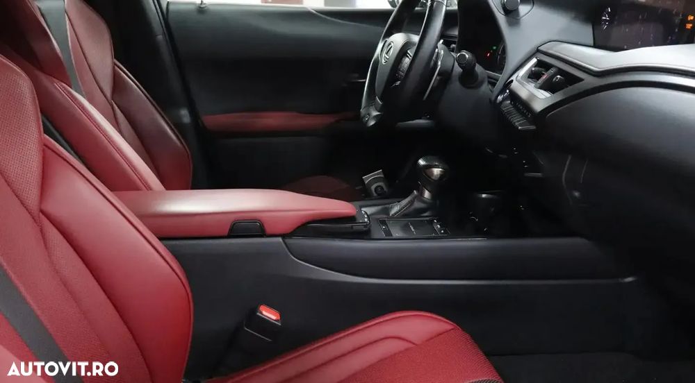 Lexus UX 250h F SPORT - 3