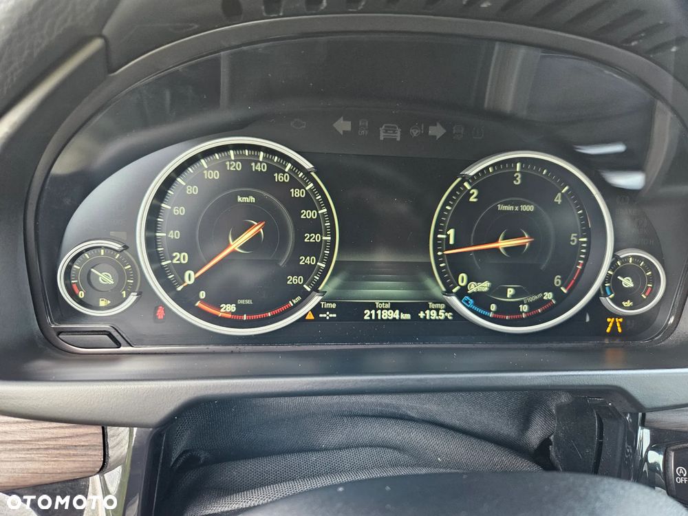 BMW X5 xDrive30d - 13
