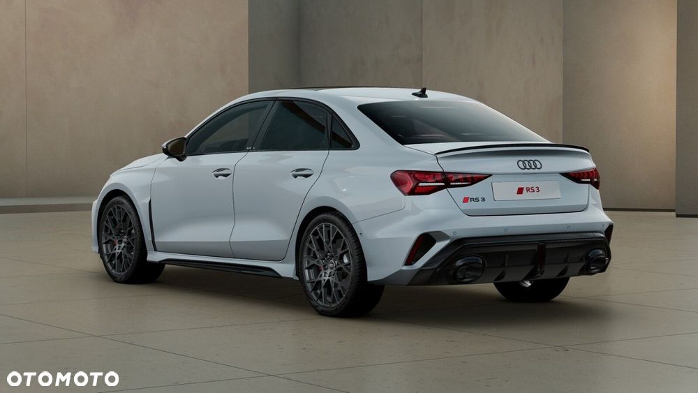 Audi RS3 Limousine - 2