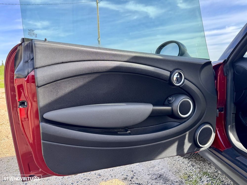 MINI 3 Portas Cooper D - 28