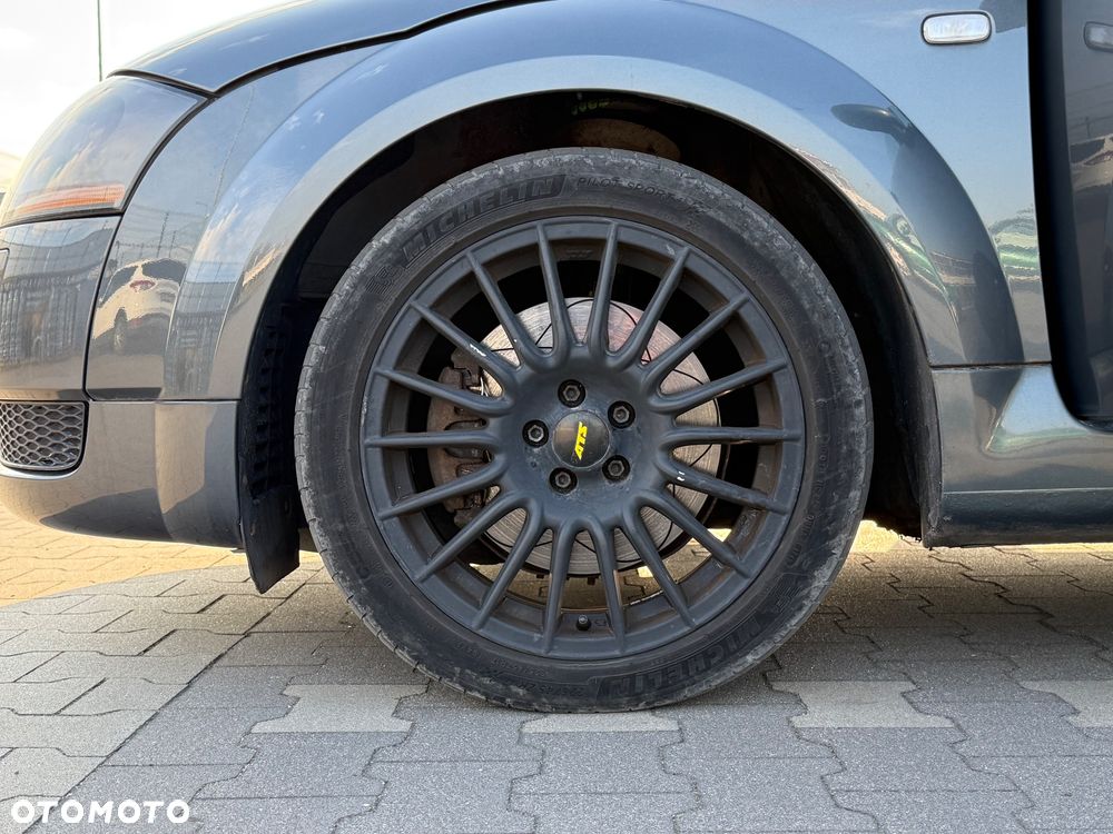 Audi TT Coupé 1.8 T quattro - 32