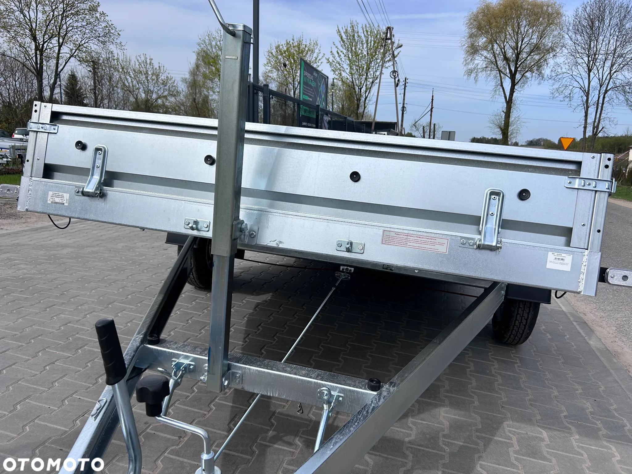 Neptun N18-380 m18 / DOSTAWA / 1800kg / UCHYLNA MECHANICZNIE / NAJAZD /GN226 - 7