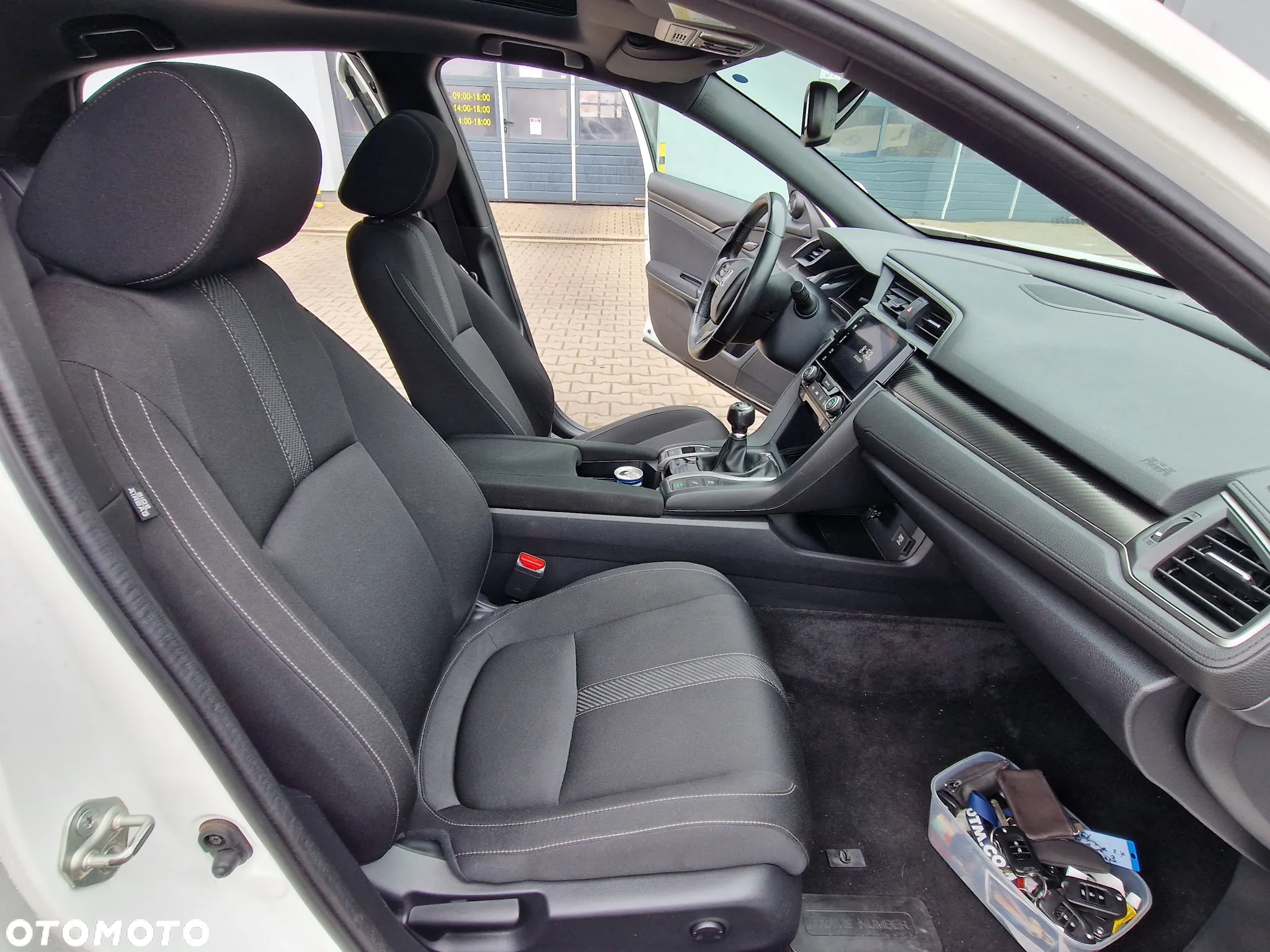 Honda Civic 1.5 i-VTEC Turbo Sport Plus - 24
