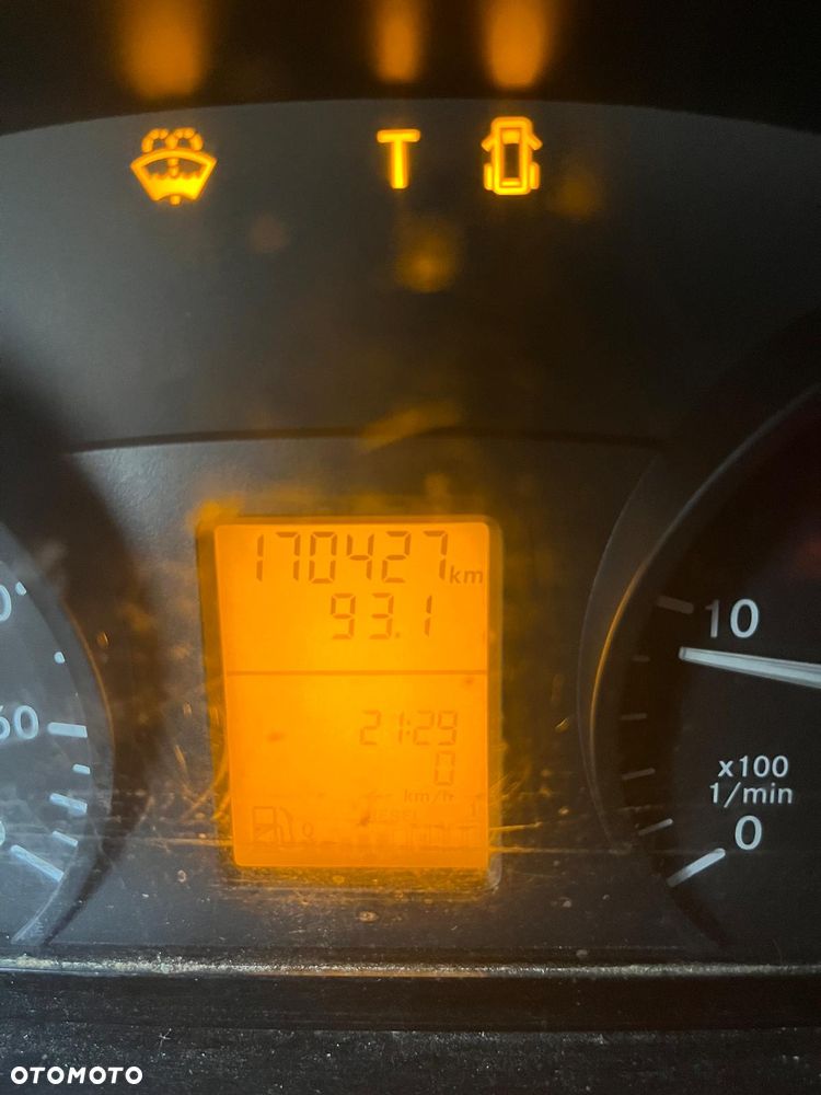 Mercedes-Benz Sprinter - 7