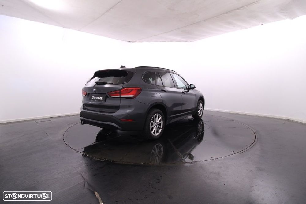 BMW X1 16 d sDrive Auto - 8