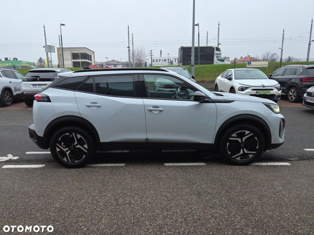 Peugeot 2008 - 4